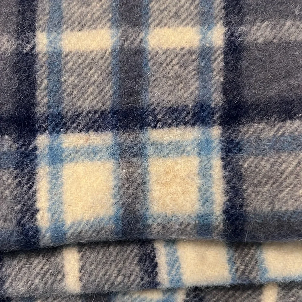 CURVON CROWN 100% Wool Vintage Plaid Lap / Baby Blanket